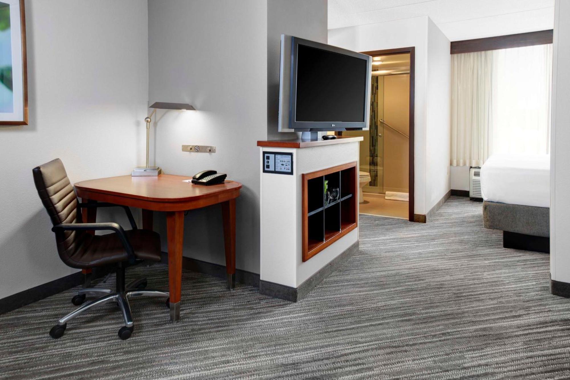 Hyatt Place Tampa Busch Gardens Extérieur photo