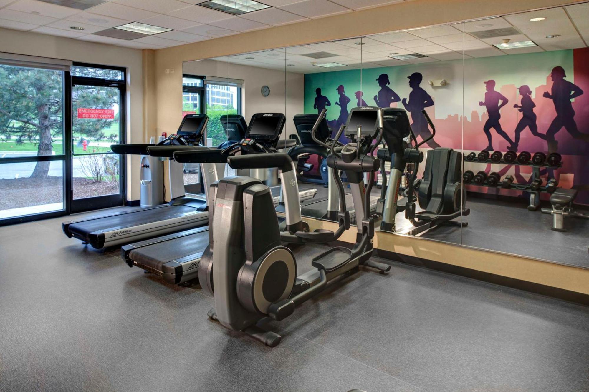 Hyatt Place Tampa Busch Gardens Extérieur photo