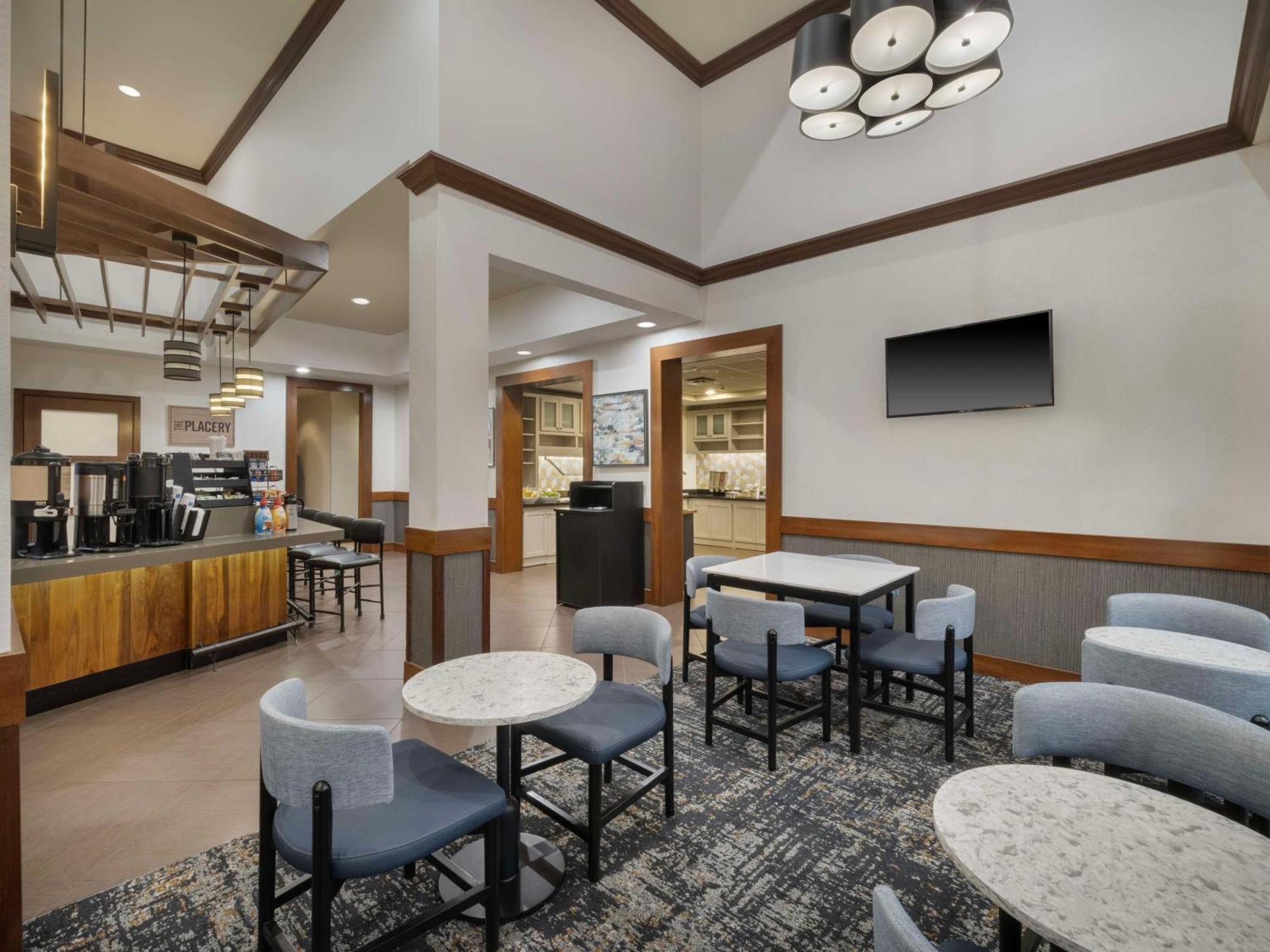 Hyatt Place Tampa Busch Gardens Extérieur photo