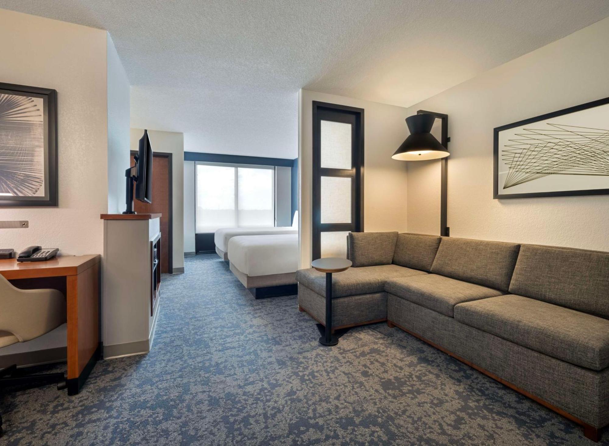 Hyatt Place Tampa Busch Gardens Extérieur photo